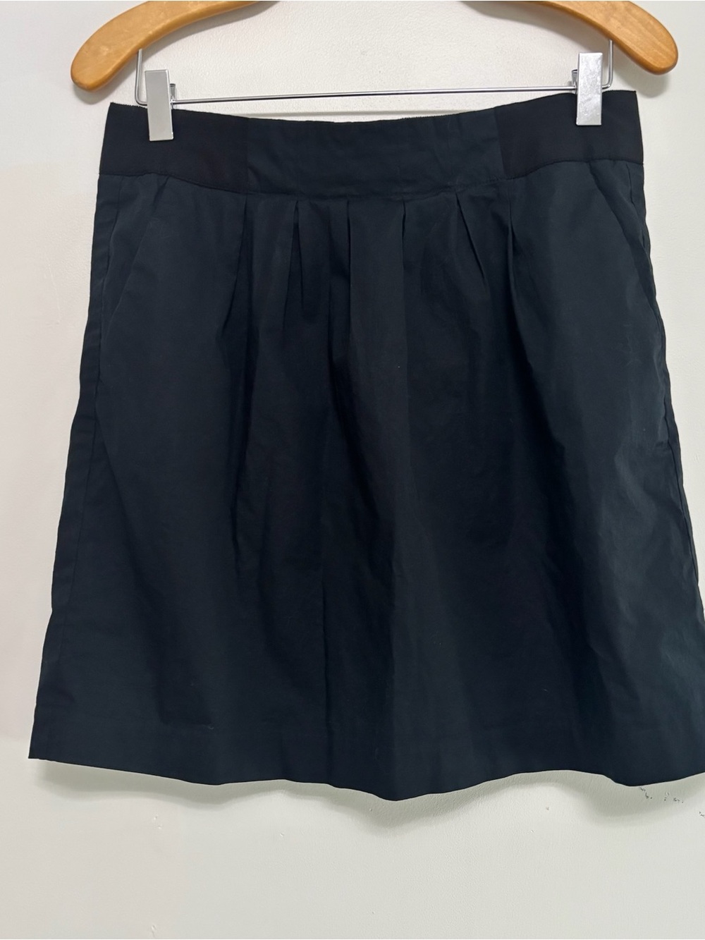 Banana Republic Black A-Line Pleated Skirt